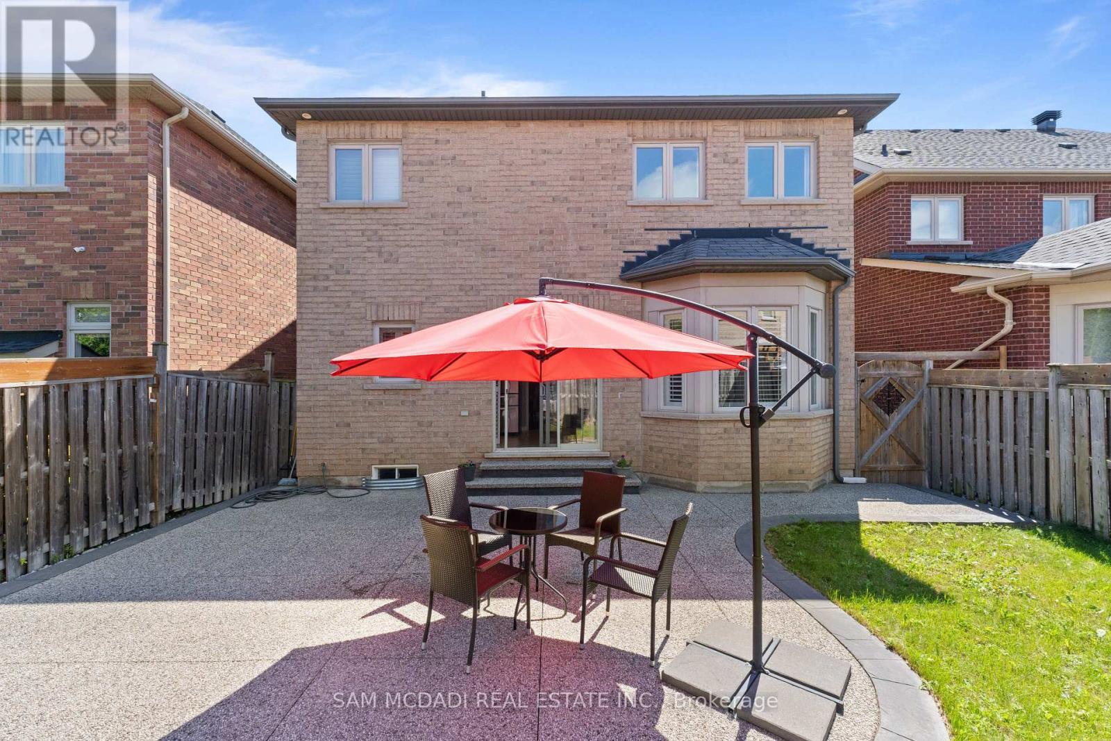 195 Holmes Crescent, Milton, ON