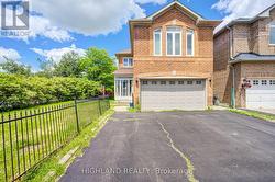 5327 LANDSBOROUGH AVENUE Mississauga, ON L5R 3X1