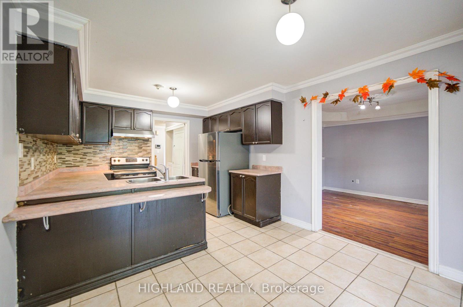 5327 Landsborough Avenue, Mississauga, ON