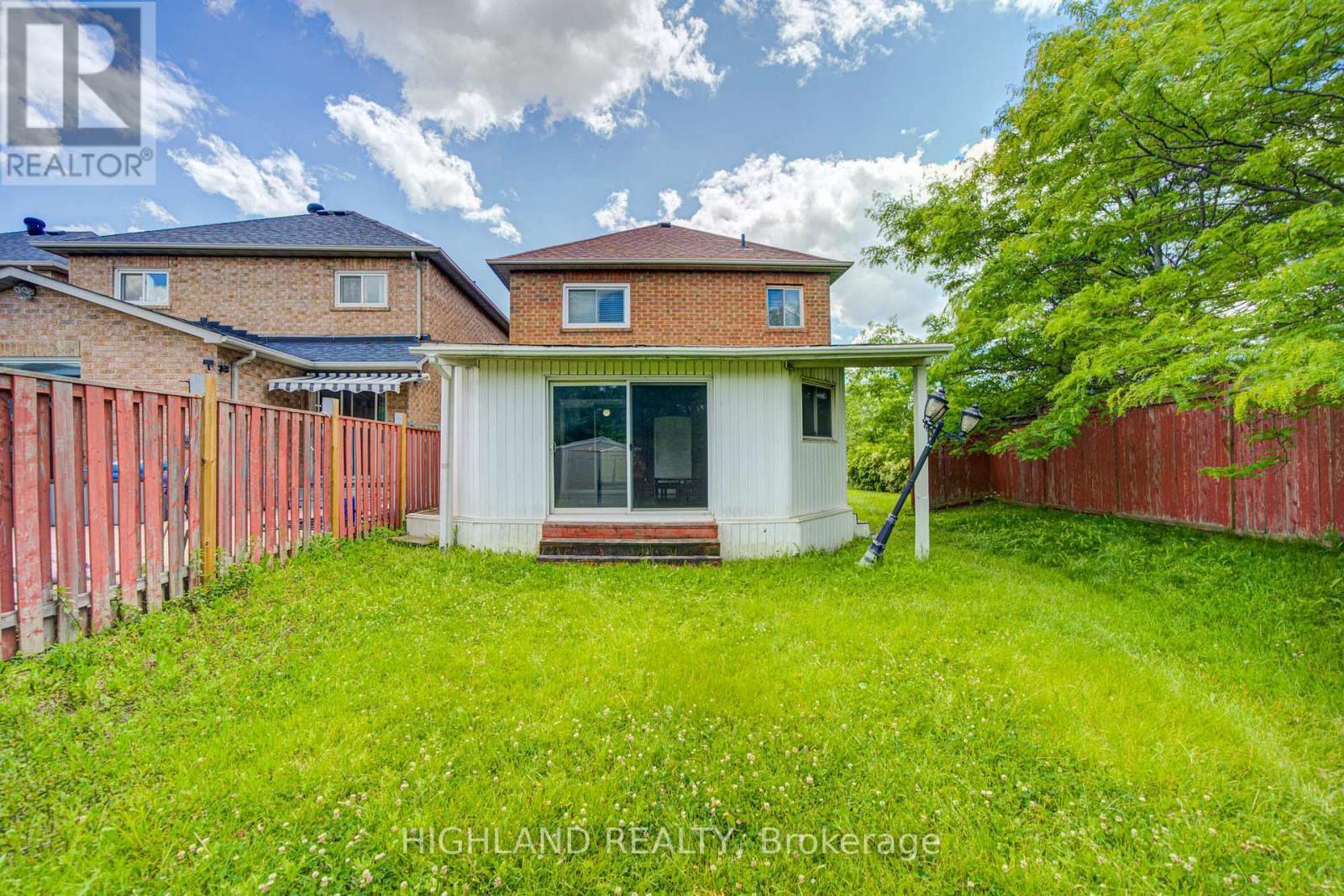 5327 Landsborough Avenue, Mississauga, ON