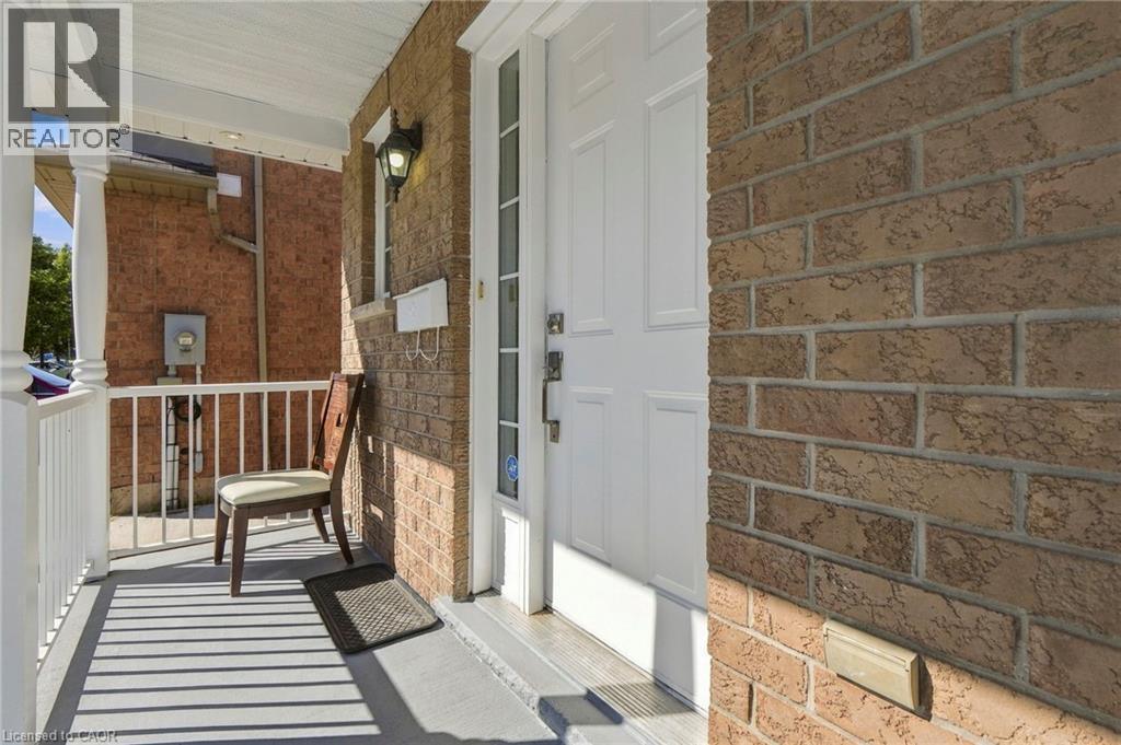 31 Peachwood Crescent, Stoney Creek, ON