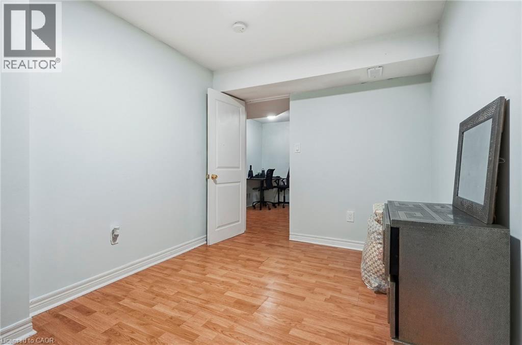 31 Peachwood Crescent, Stoney Creek, ON