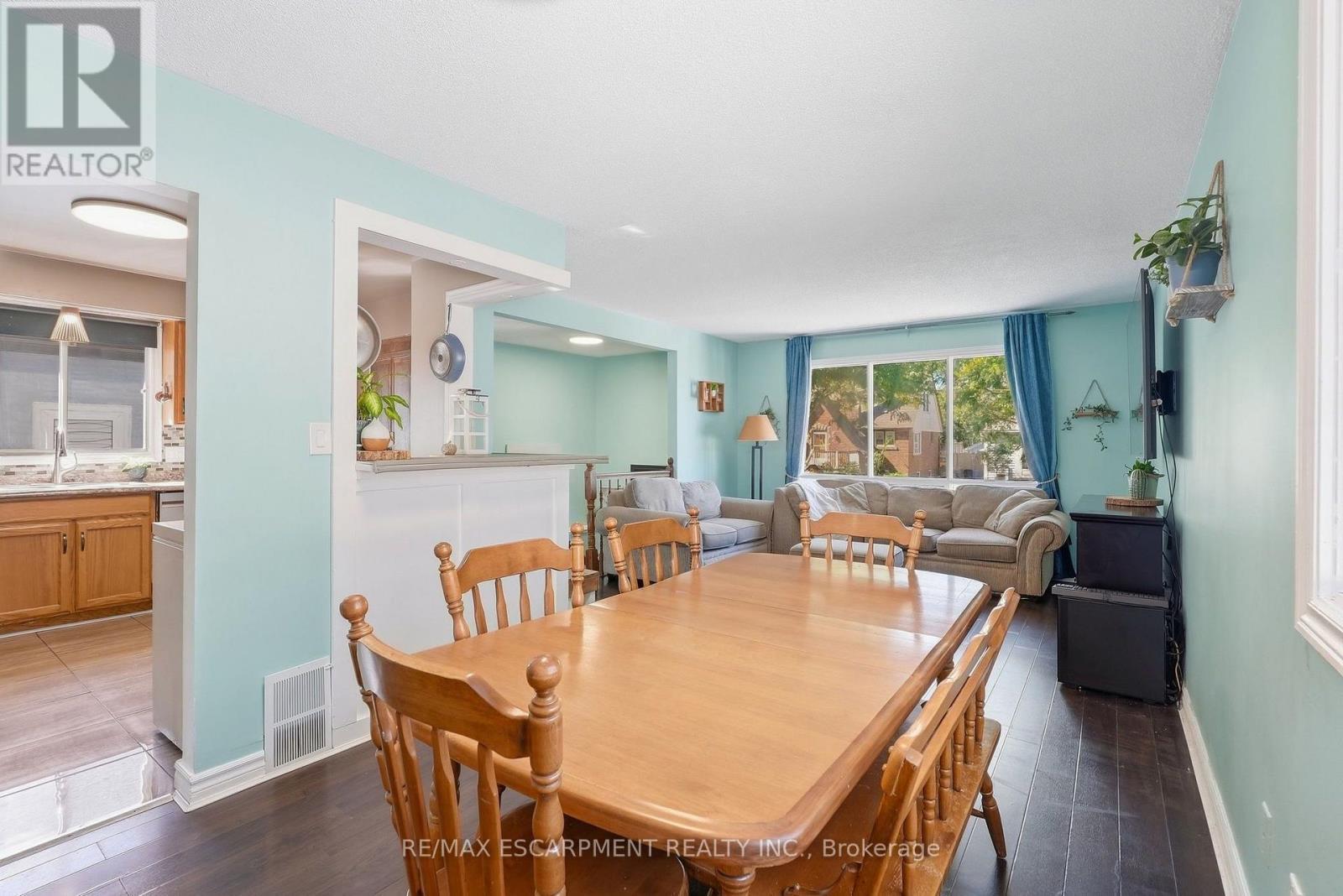 34 Grantham Avenue S, St. Catharines, ON