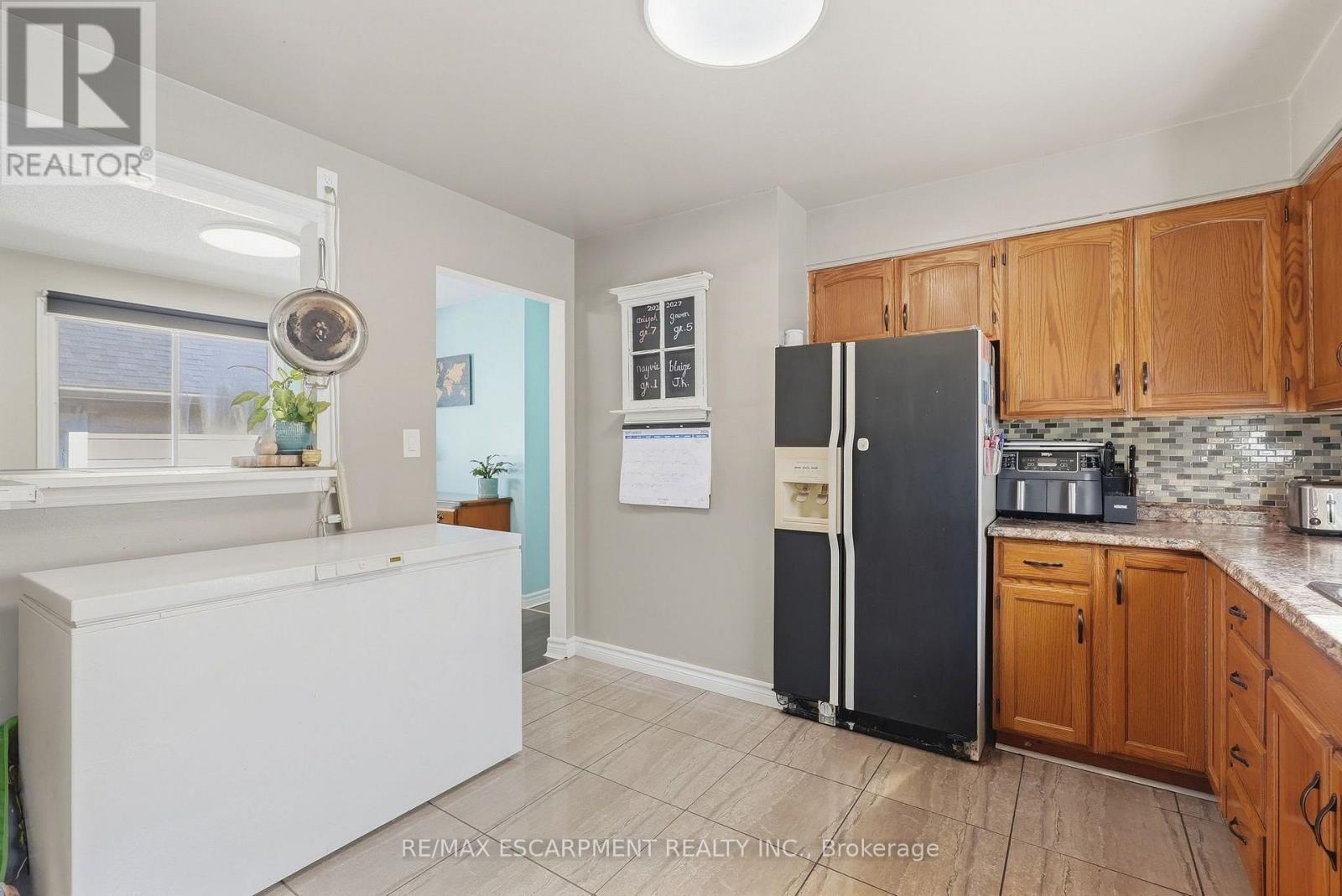 34 Grantham Avenue S, St. Catharines, ON
