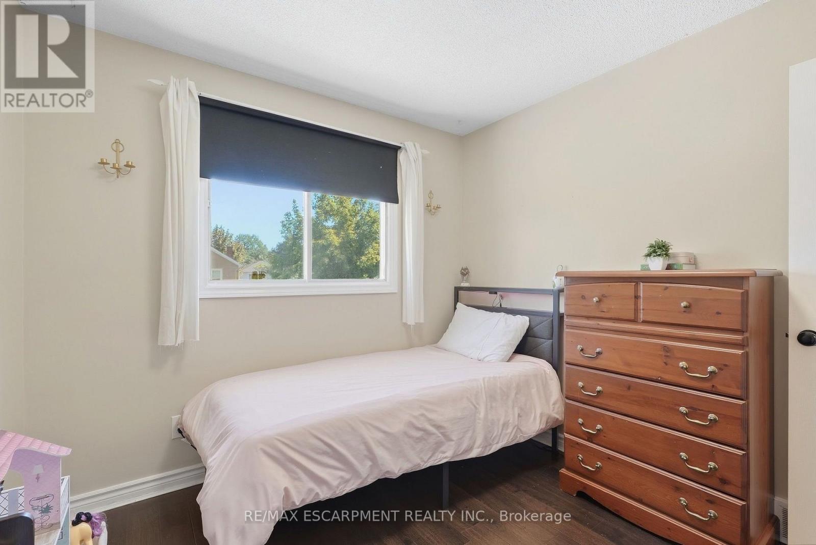 34 Grantham Avenue S, St. Catharines, ON