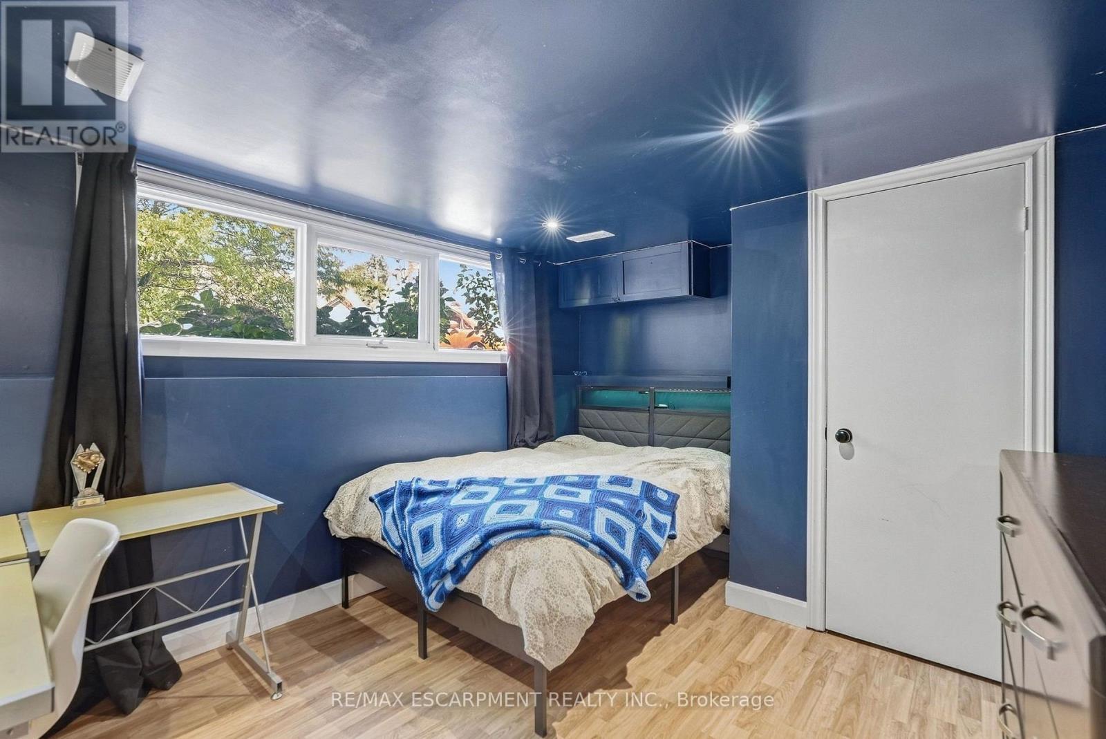 34 Grantham Avenue S, St. Catharines, ON