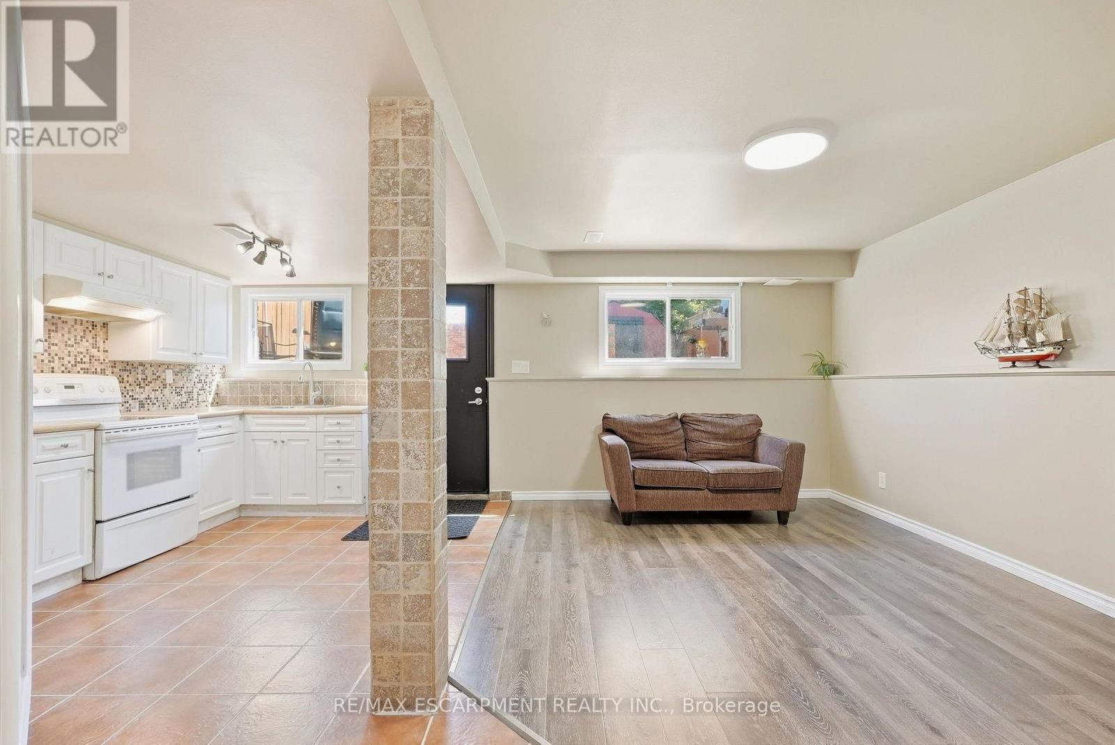 34 Grantham Avenue S, St. Catharines, ON