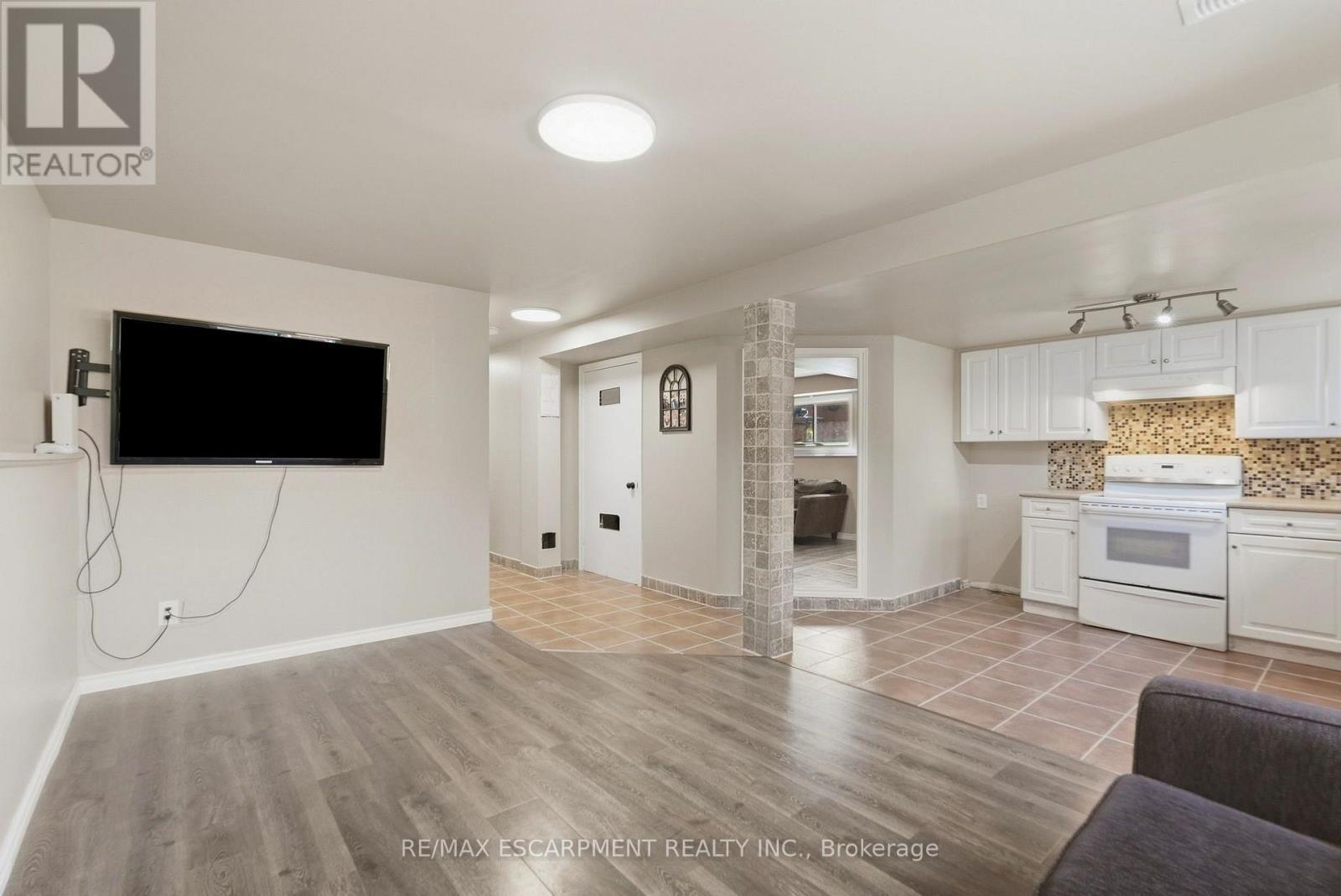 34 Grantham Avenue S, St. Catharines, ON