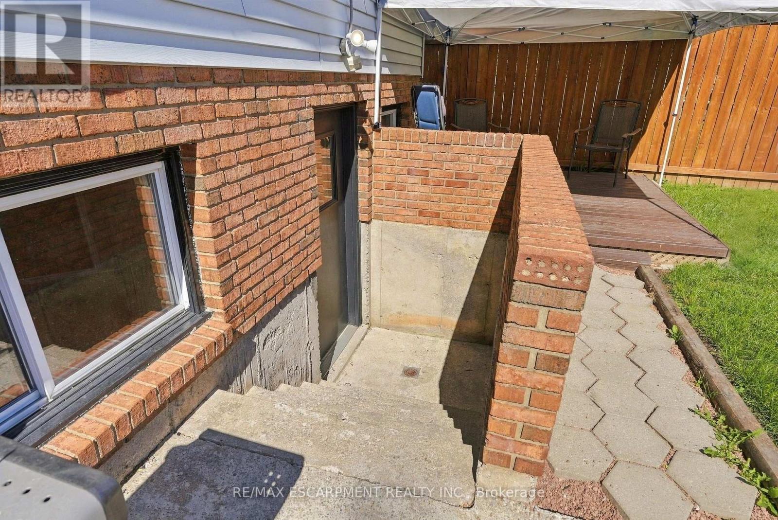 34 Grantham Avenue S, St. Catharines, ON