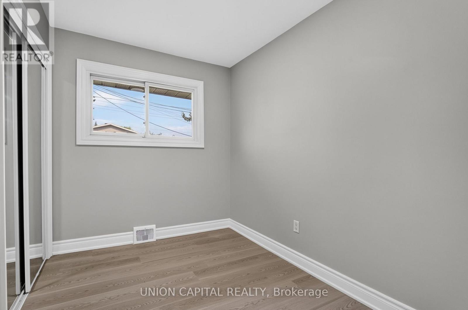 30 Collier Road N, Thorold, ON