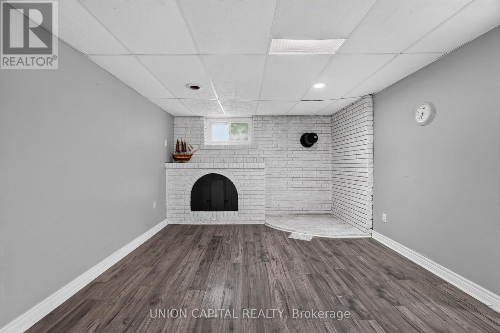 30 Collier Road N, Thorold, ON
