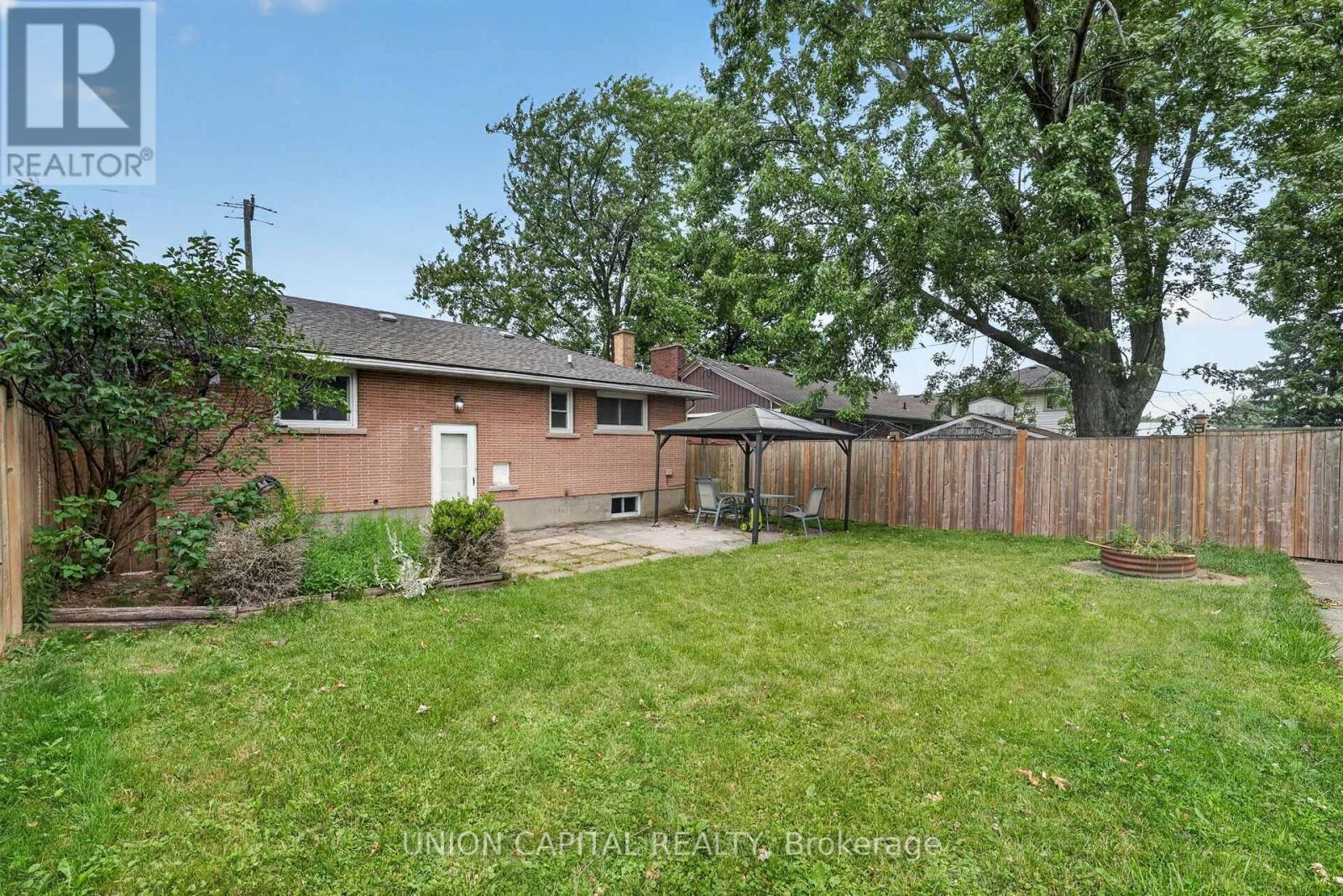 30 Collier Road N, Thorold, ON