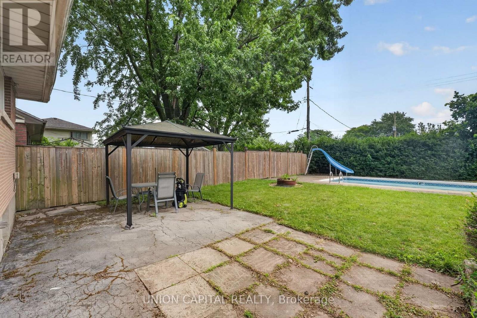 30 Collier Road N, Thorold, ON