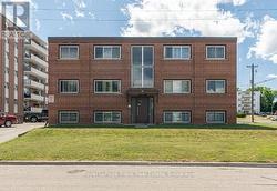 180 NIPIGON STREET Oshawa (Mclaughlin), ON L1J 4N5