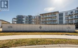 300 - 1705 FIDDLEHEAD PLACE London North (North R), ON N6G 5M6