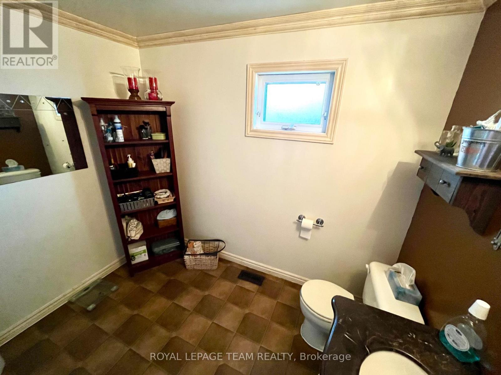 30 Gould Street, Whitewater Region, ON