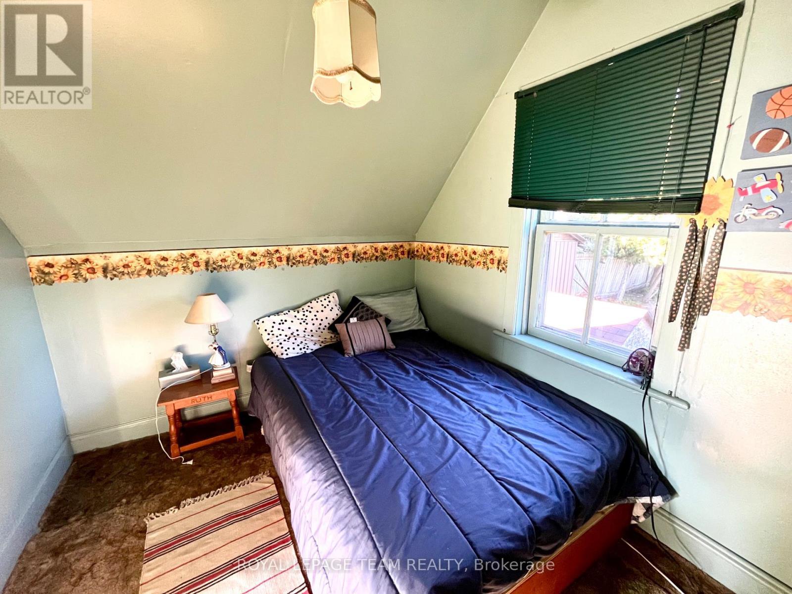 30 Gould Street, Whitewater Region, ON