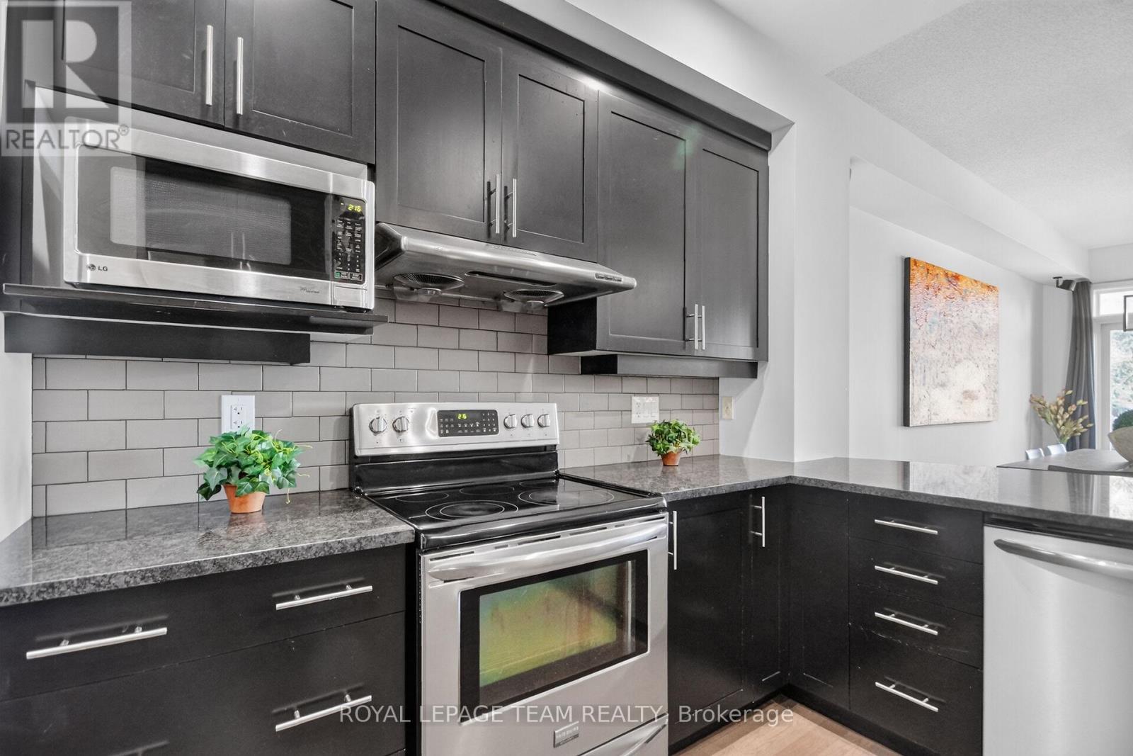 152 Mattingly Way, Ottawa, ON
