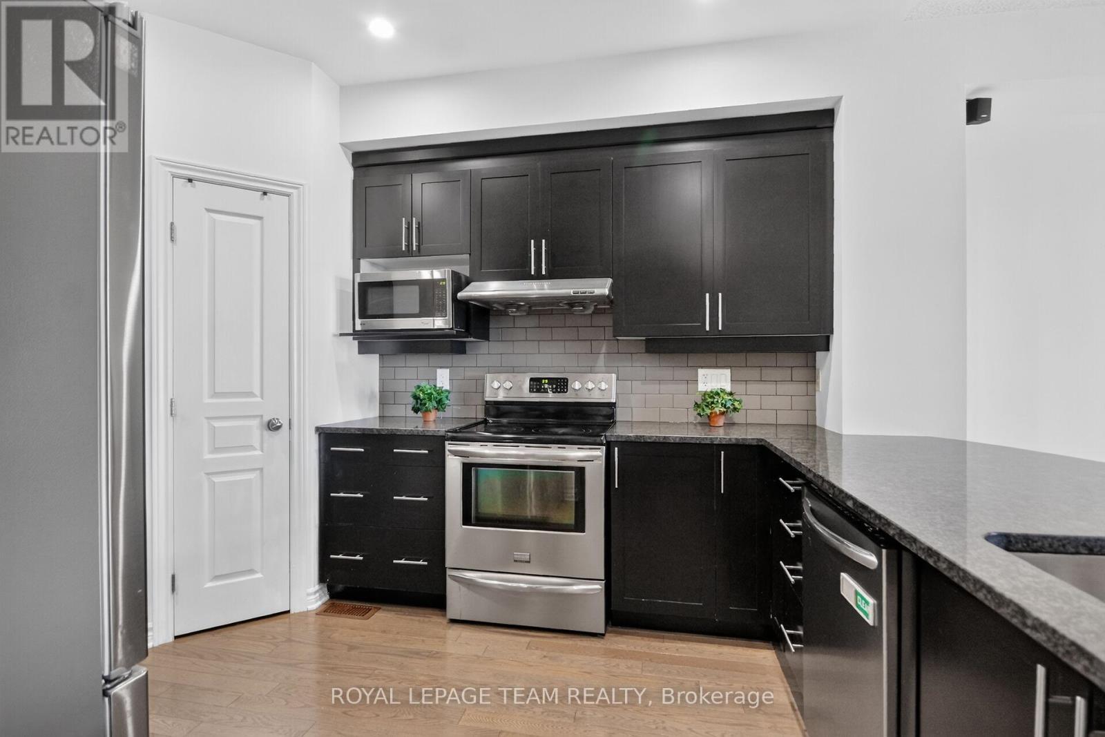 152 Mattingly Way, Ottawa, ON