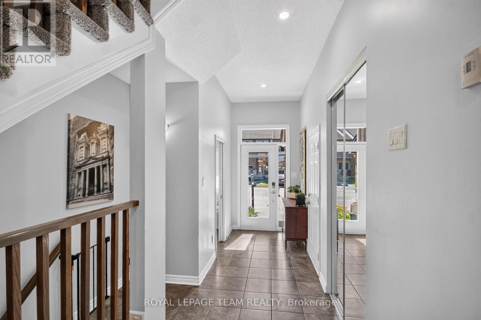 152 Mattingly Way, Ottawa, ON