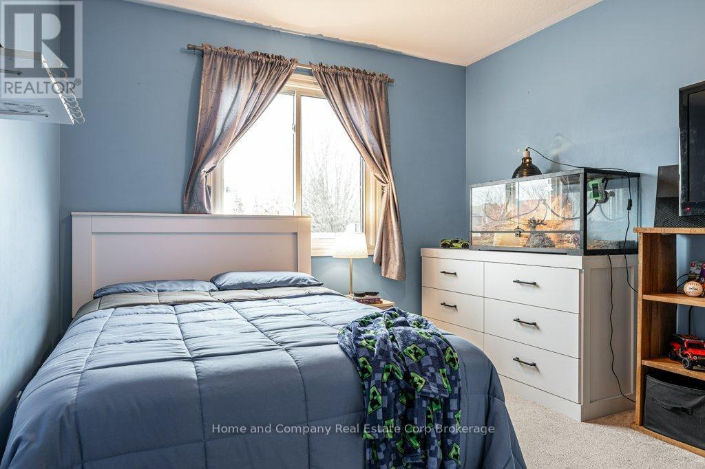 Second Bedroom - 127 Walsh Crescent, Stratford, ON