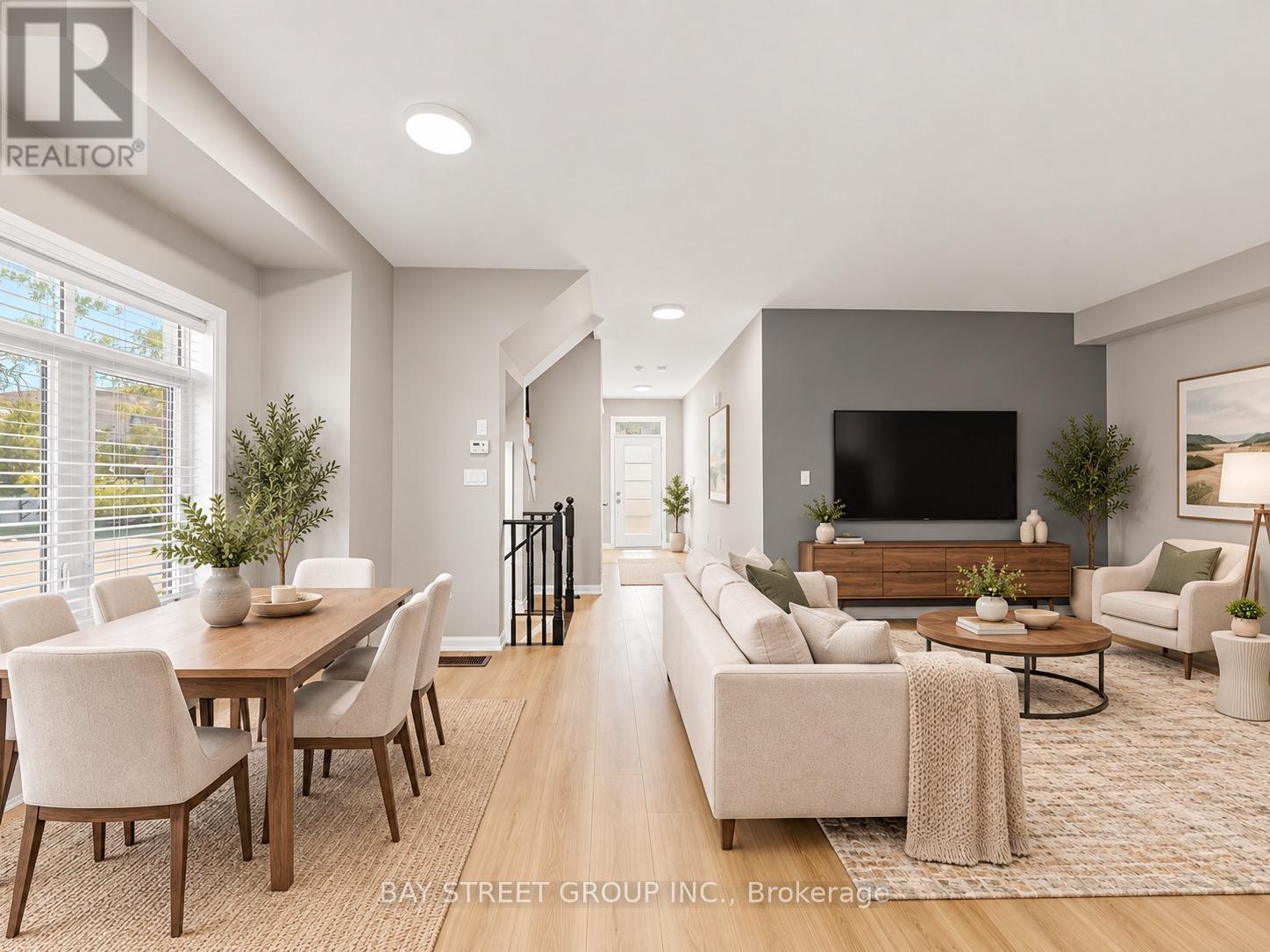 2 Longshore Way, Whitby, ON