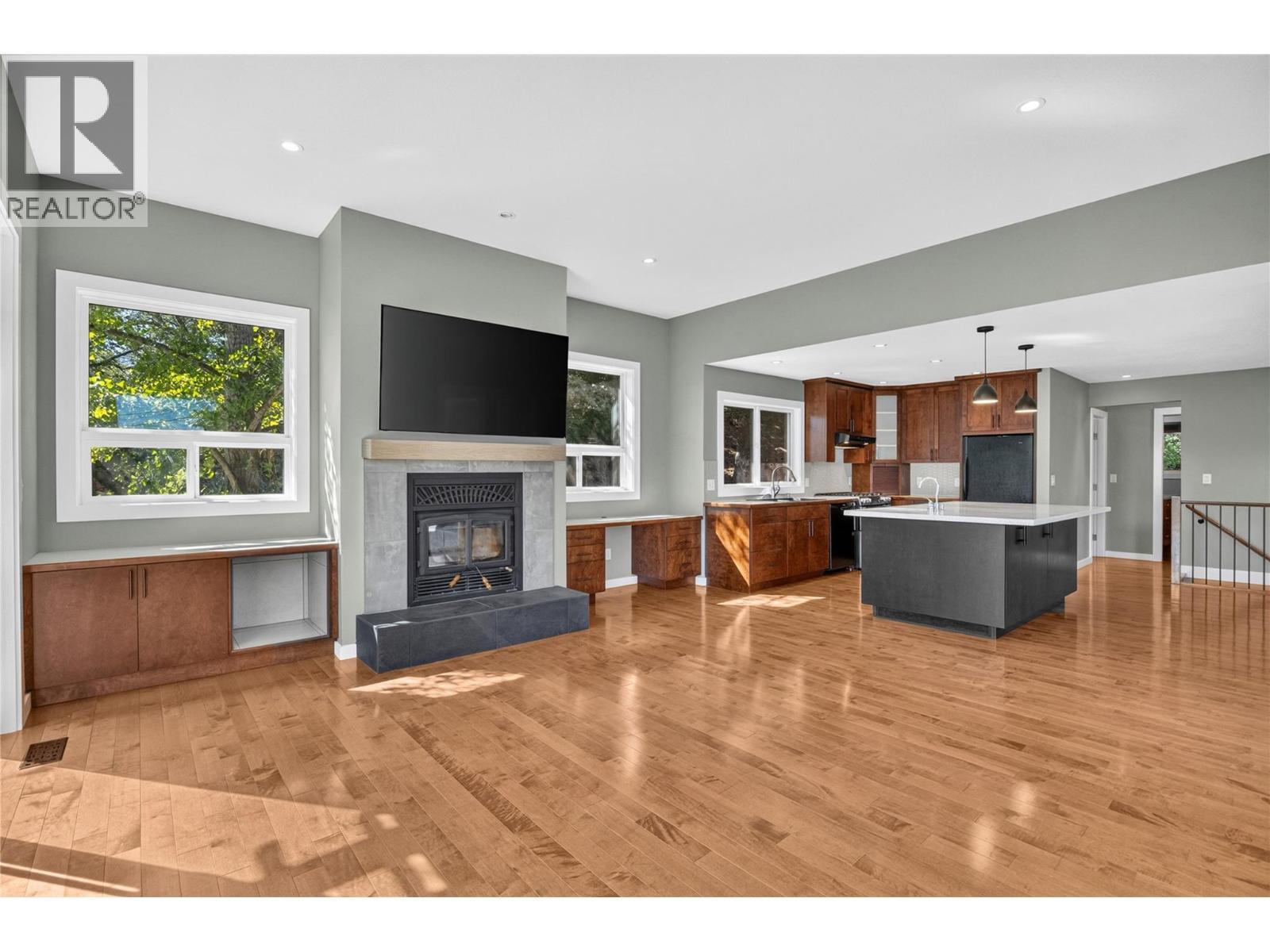 220 West Bench Drive, Penticton, BC