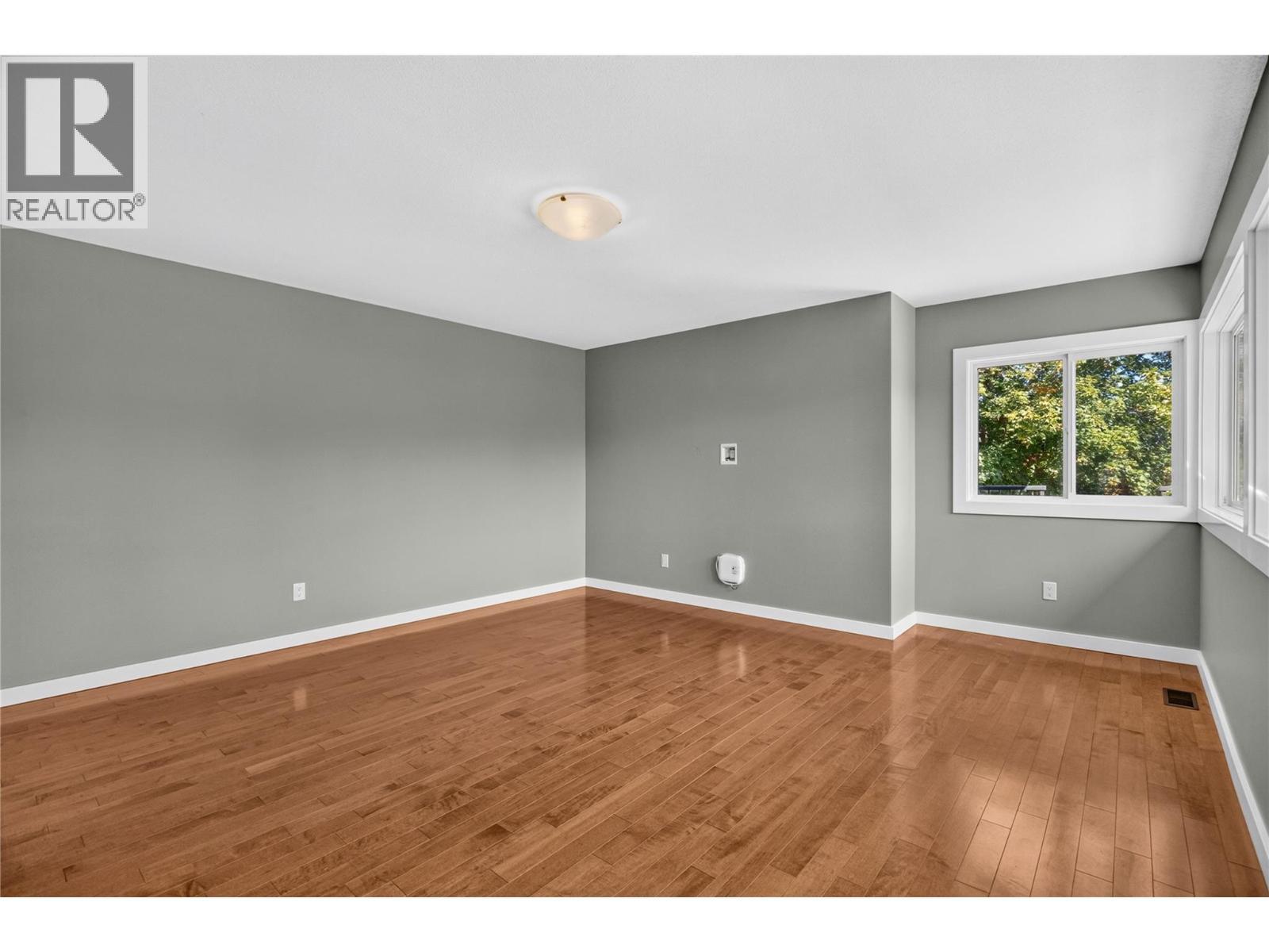 220 West Bench Drive, Penticton, BC