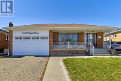 7558 ROCKHILL ROAD Mississauga, ON L4T 2Z7