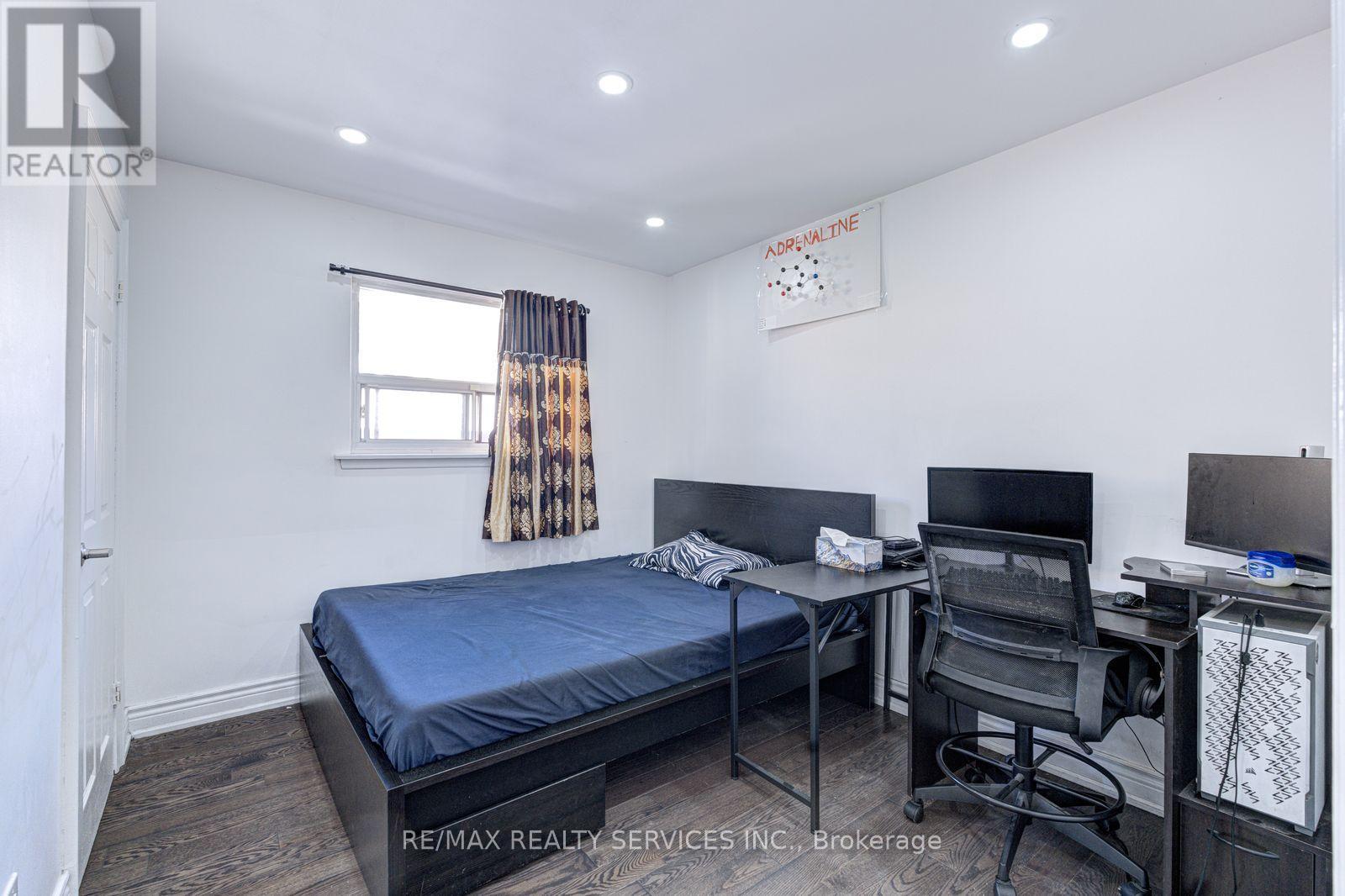 7558 Rockhill Road, Mississauga, ON
