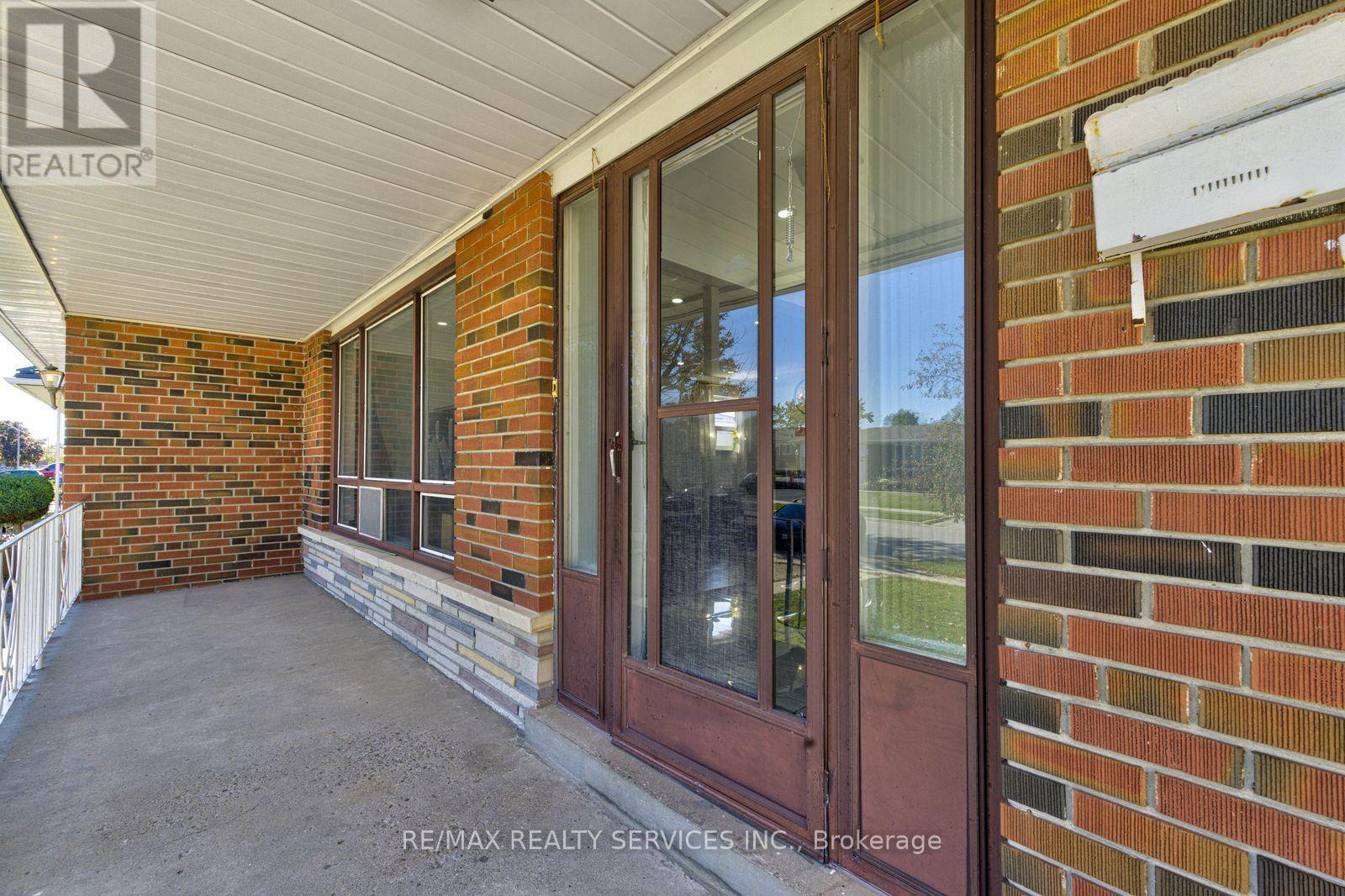 7558 Rockhill Road, Mississauga, ON