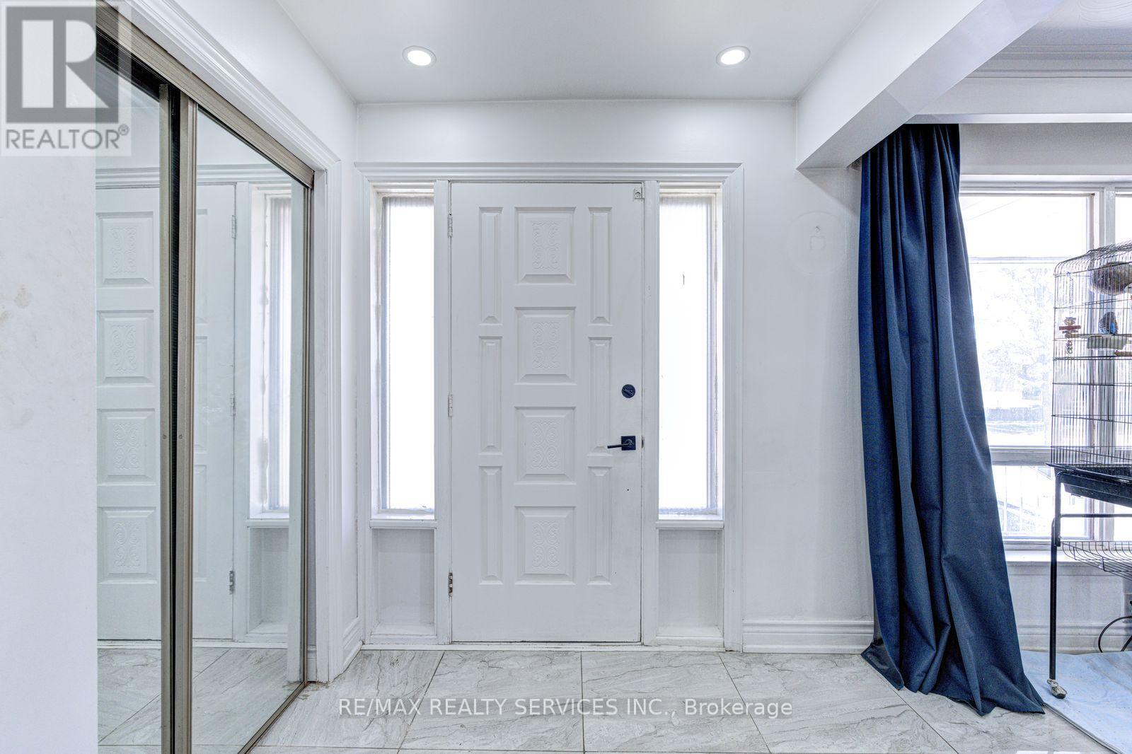 7558 Rockhill Road, Mississauga, ON