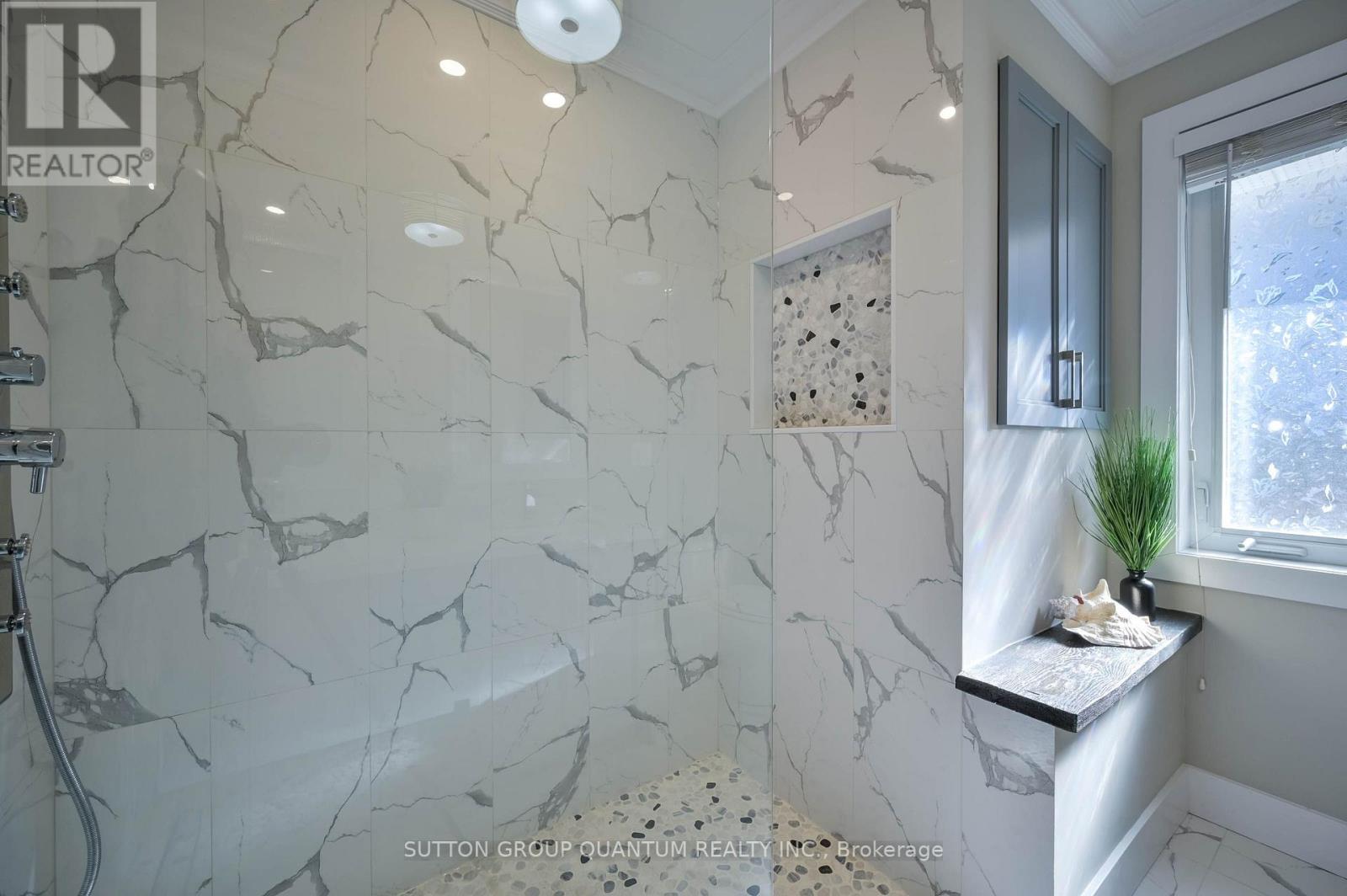 390 Wendall Place, Oakville, ON