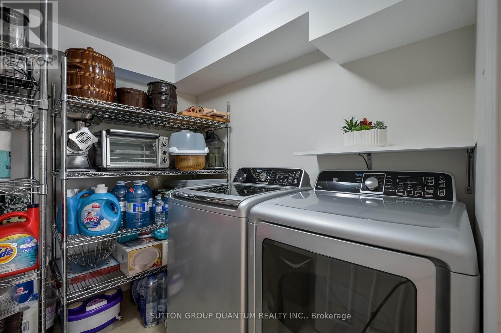390 Wendall Place, Oakville, ON