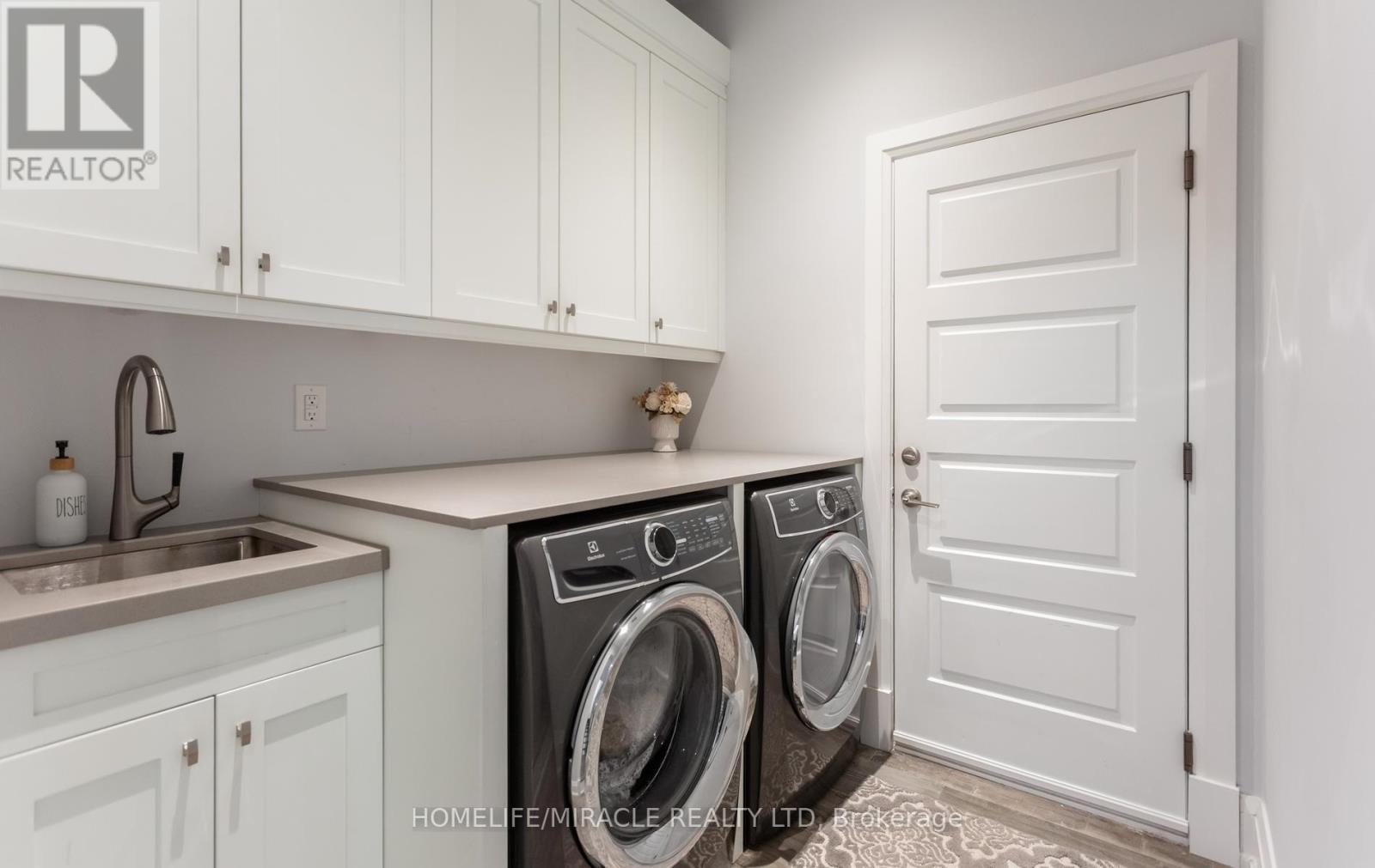 3330 Raspberry Bush Trail, Oakville, ON