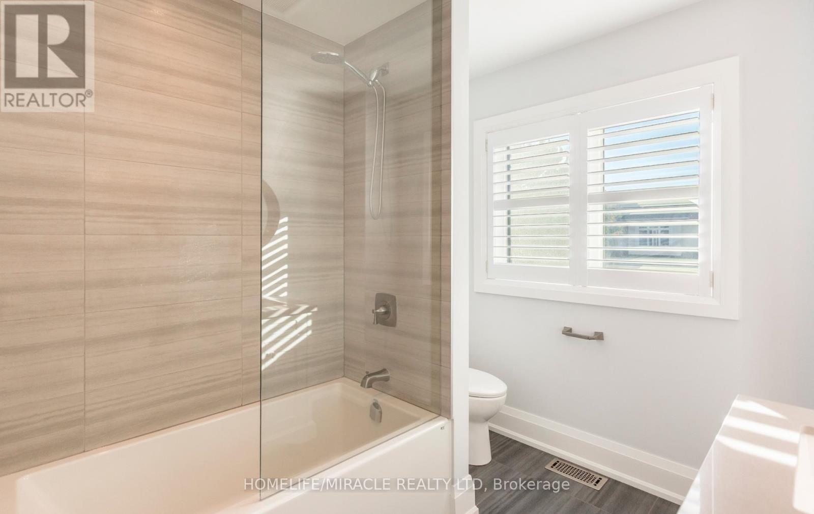 3330 Raspberry Bush Trail, Oakville, ON