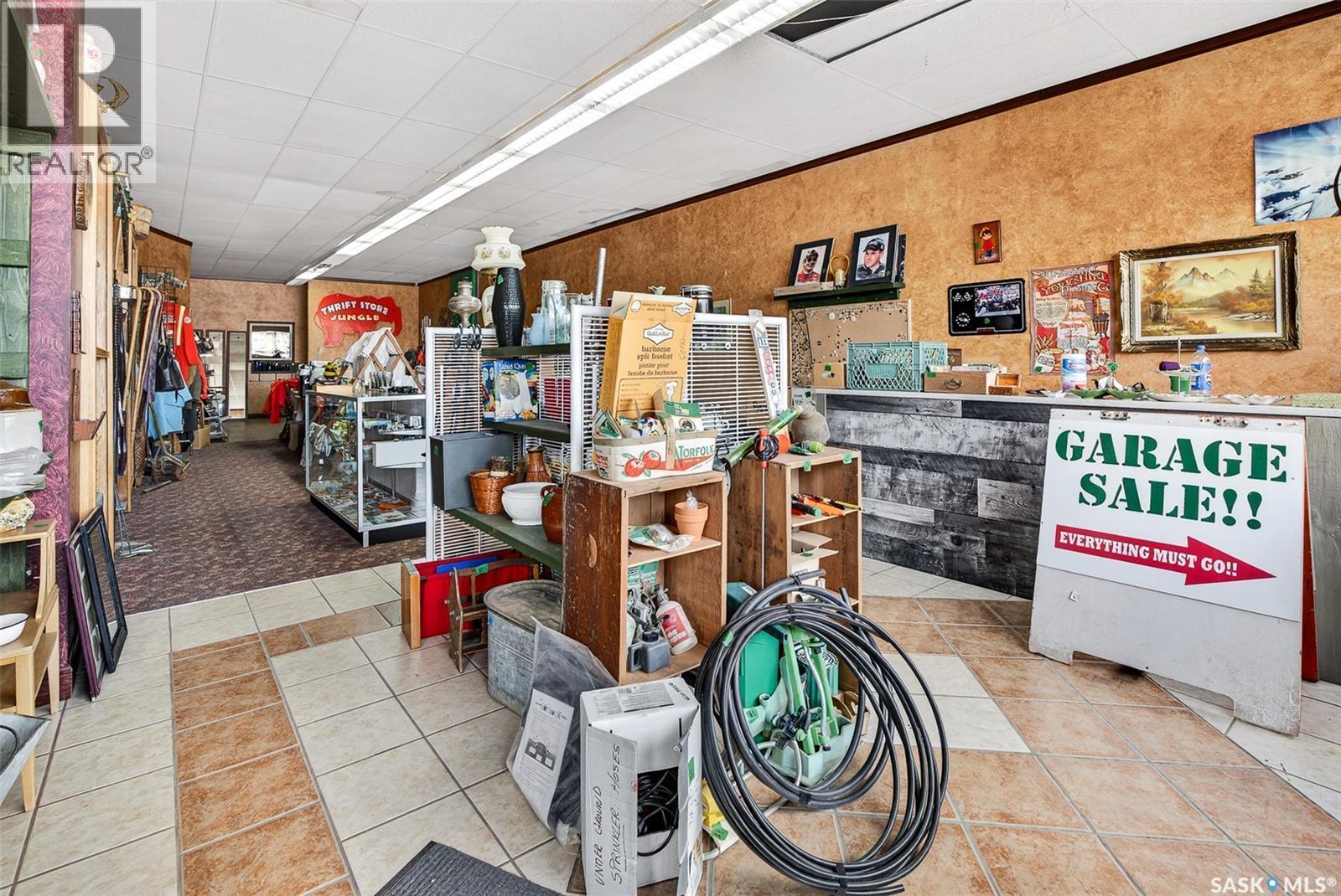 117-123 High Street W, Moose Jaw, SK