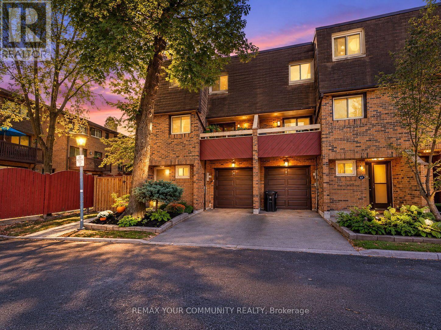 19 Poet'S Walk Way, Toronto, ON
