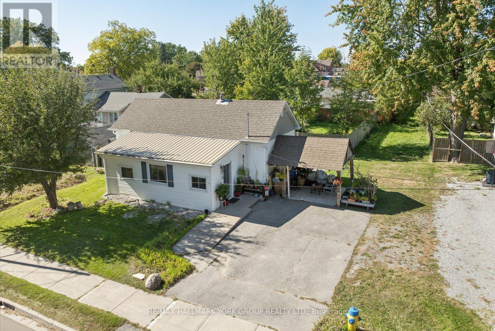 16 Snooks Road, Georgina, ON