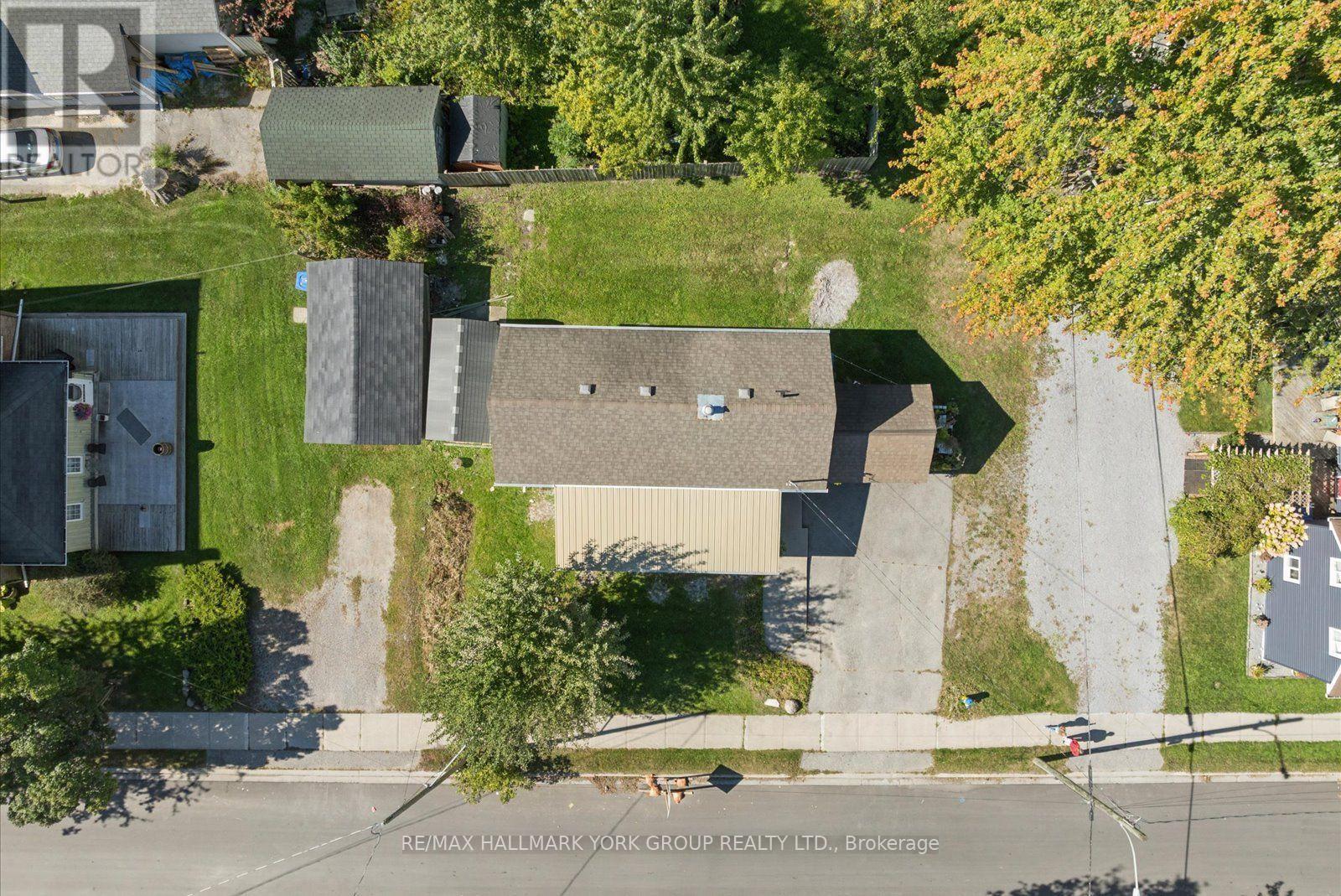 16 Snooks Road, Georgina, ON