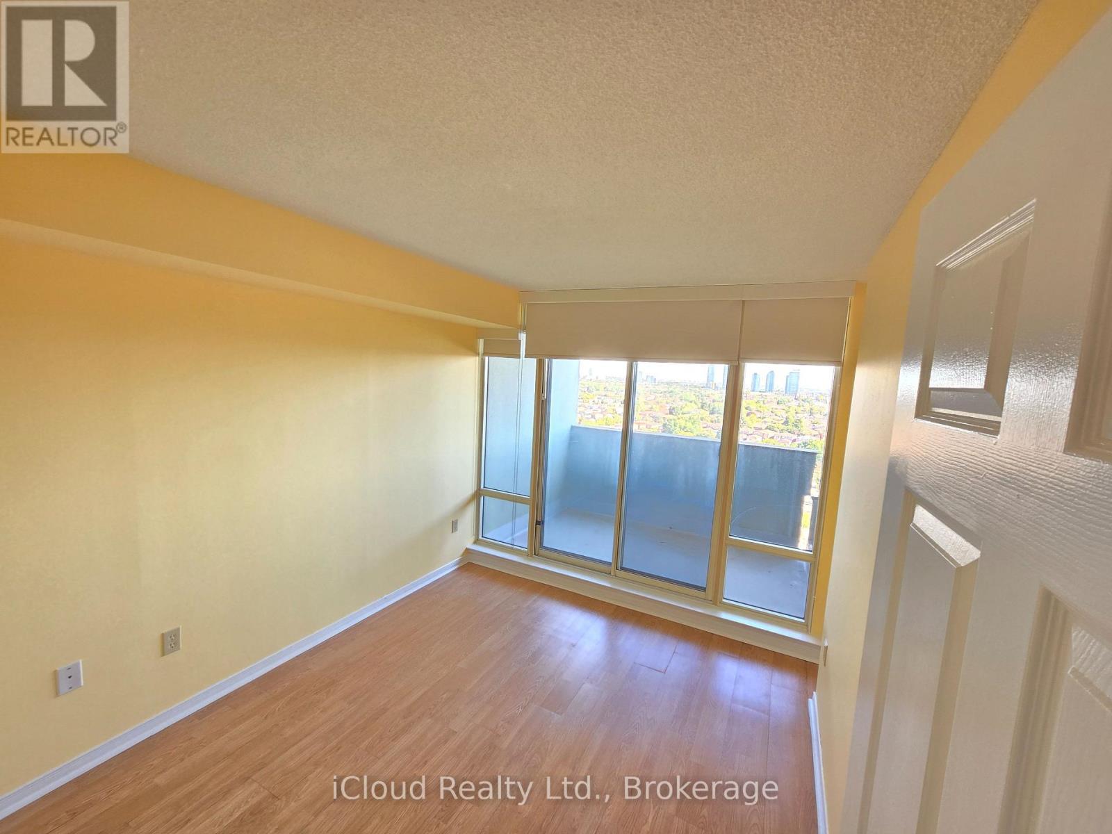 1407 - 700 Constellation Drive, Mississauga, ON