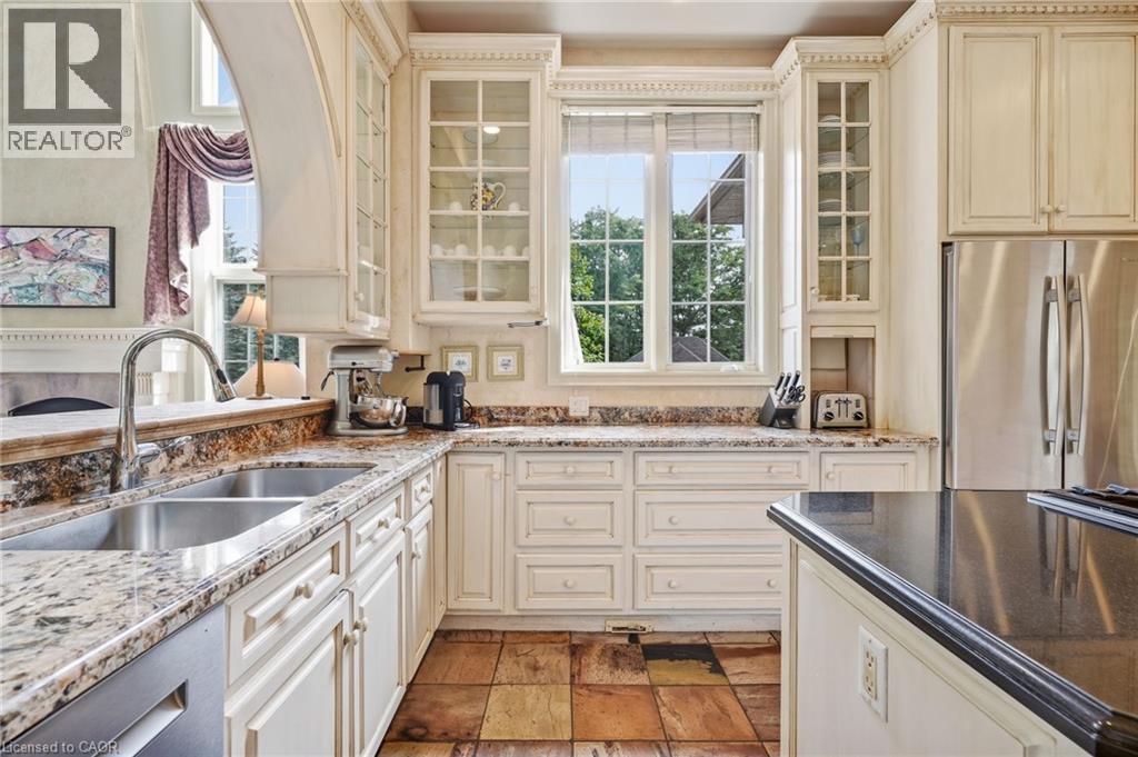 18 Blackberry Place, Hamilton, ON