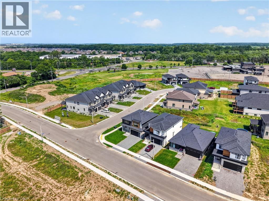 Aerial view of a residential development with varied architectural styles - 8905 Angie Drive, Niagara Falls, ON
