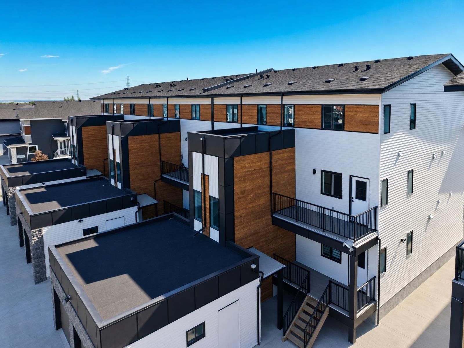 1-12, 2103 - 2113 154 Avenue Nw, Edmonton, AB