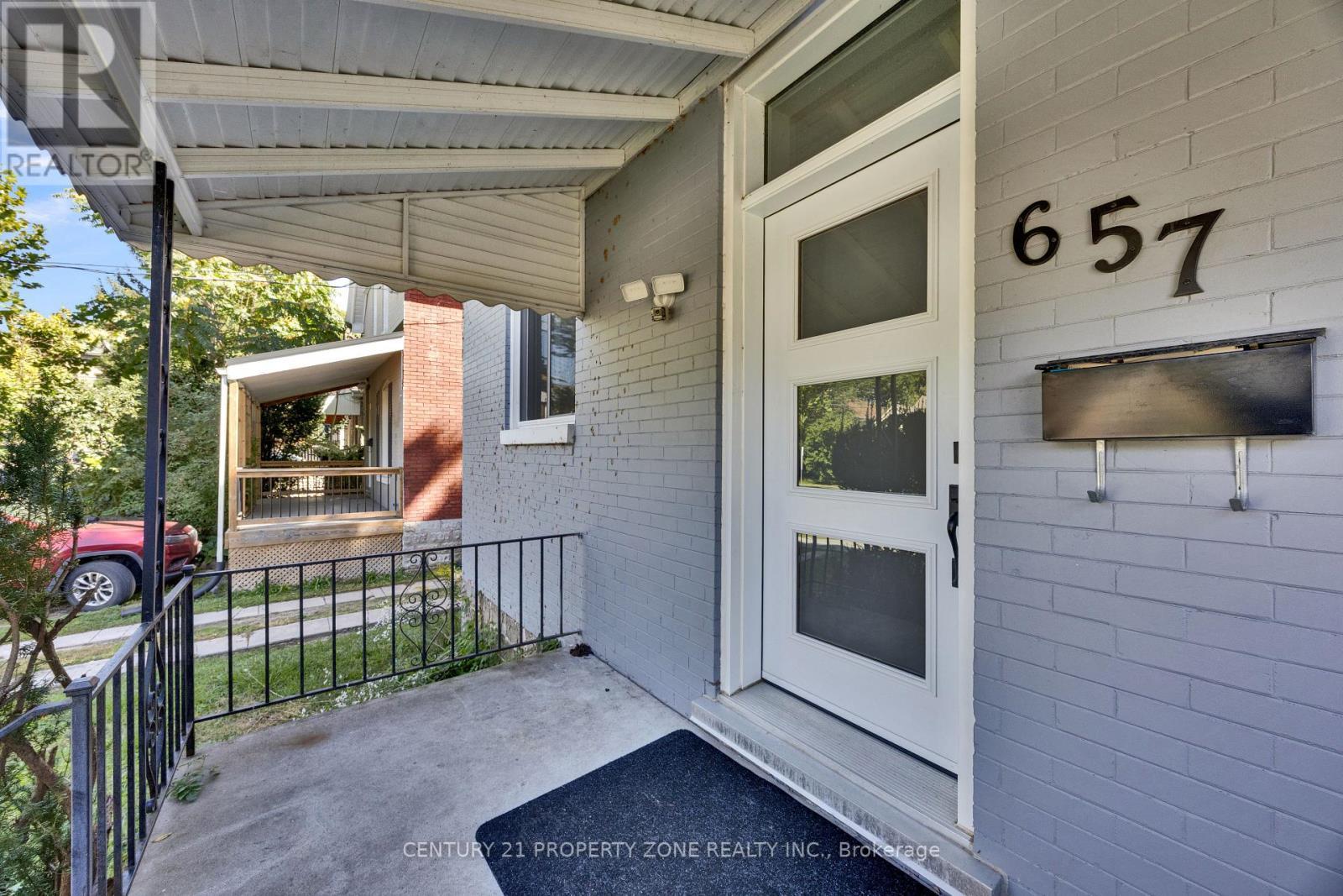 657 Piccadilly Street, London East, ON