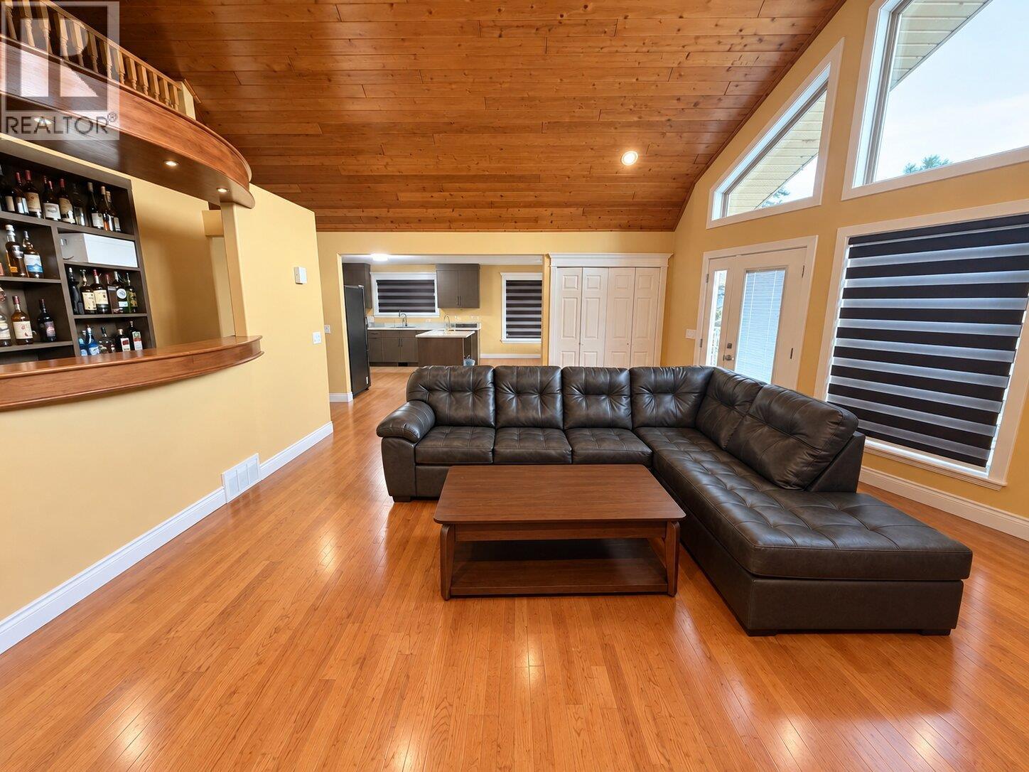 7250 Highway 97 S, Peachland, BC