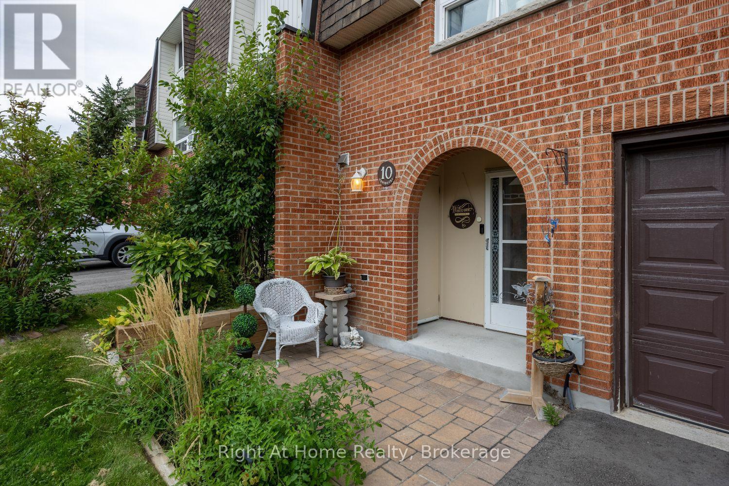 10 Newing Court, Ajax (South East), ON