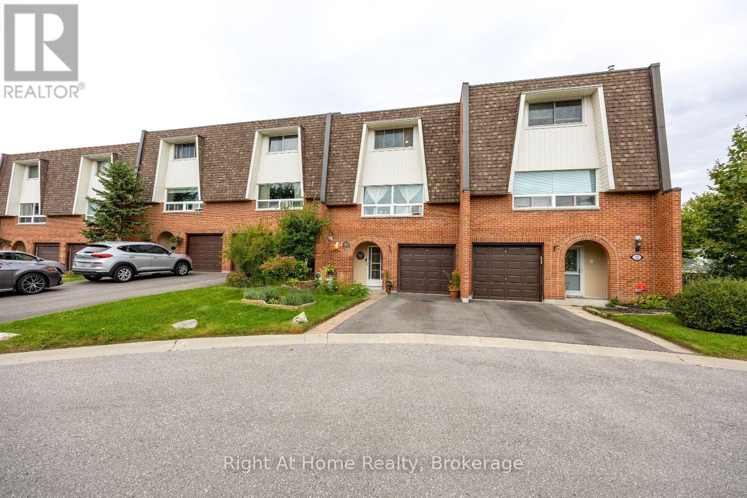 10 Newing Court, Ajax (South East), ON