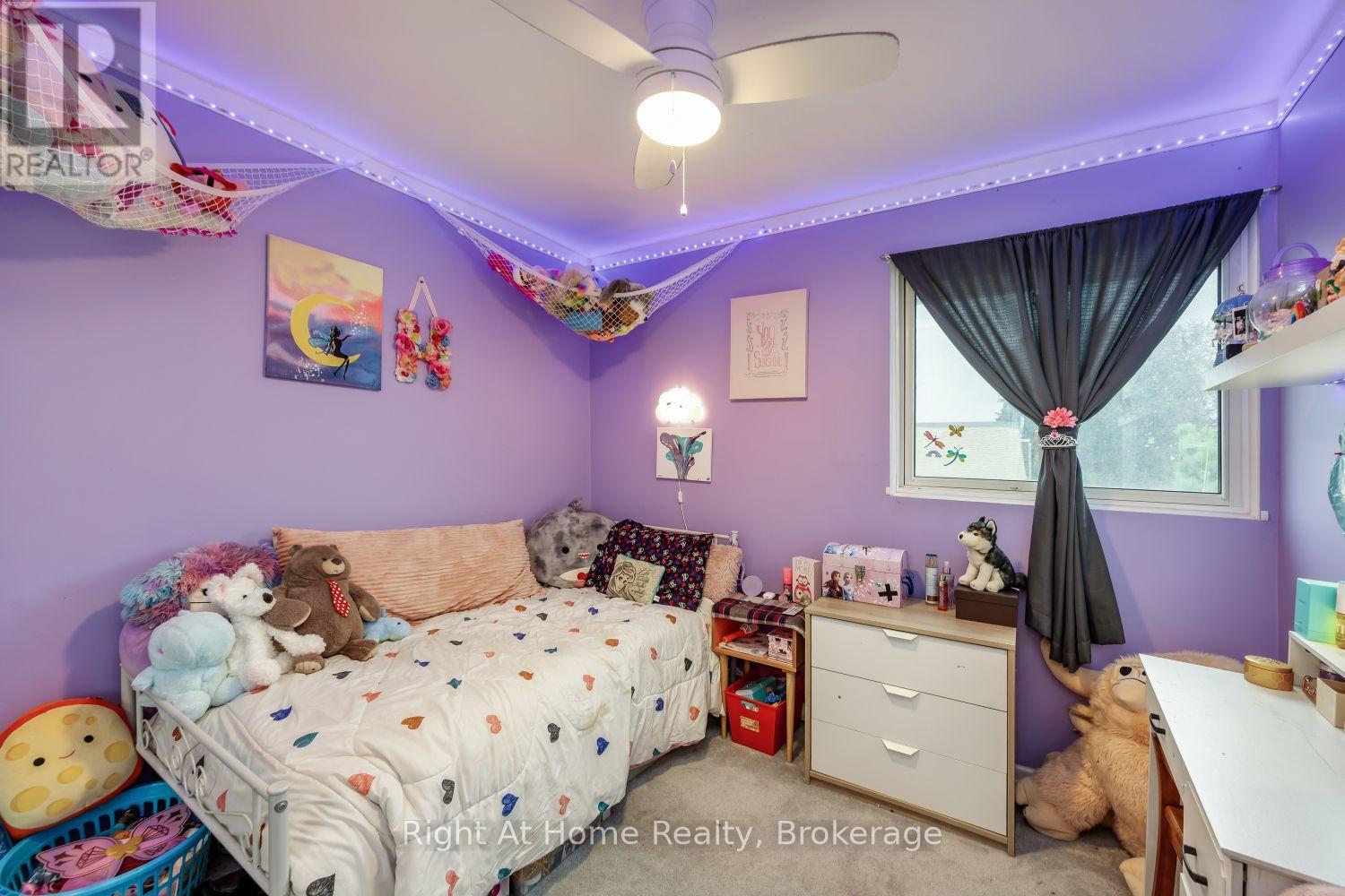 10 Newing Court, Ajax (South East), ON