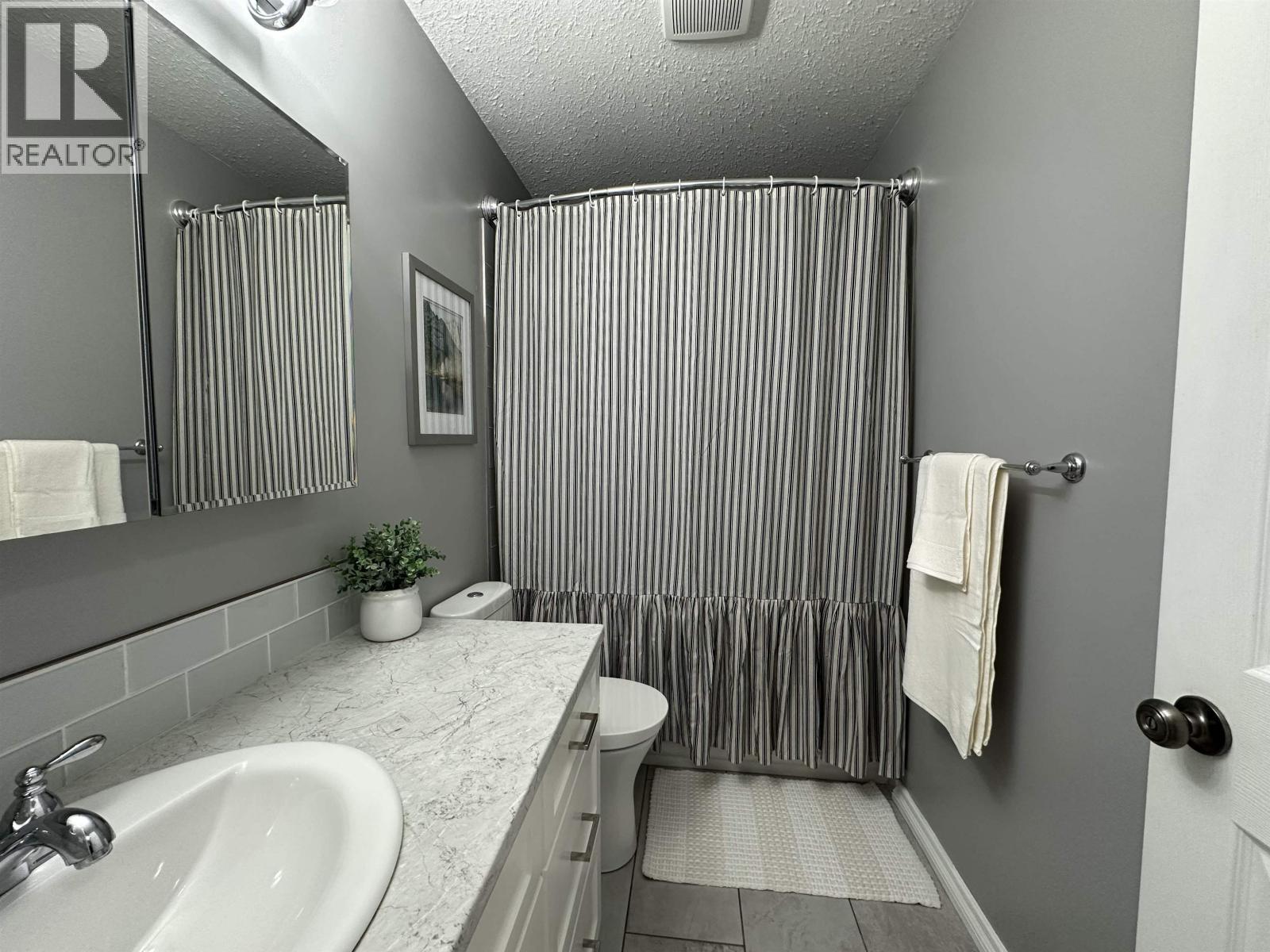 9008 87 Street, Fort St. John, BC
